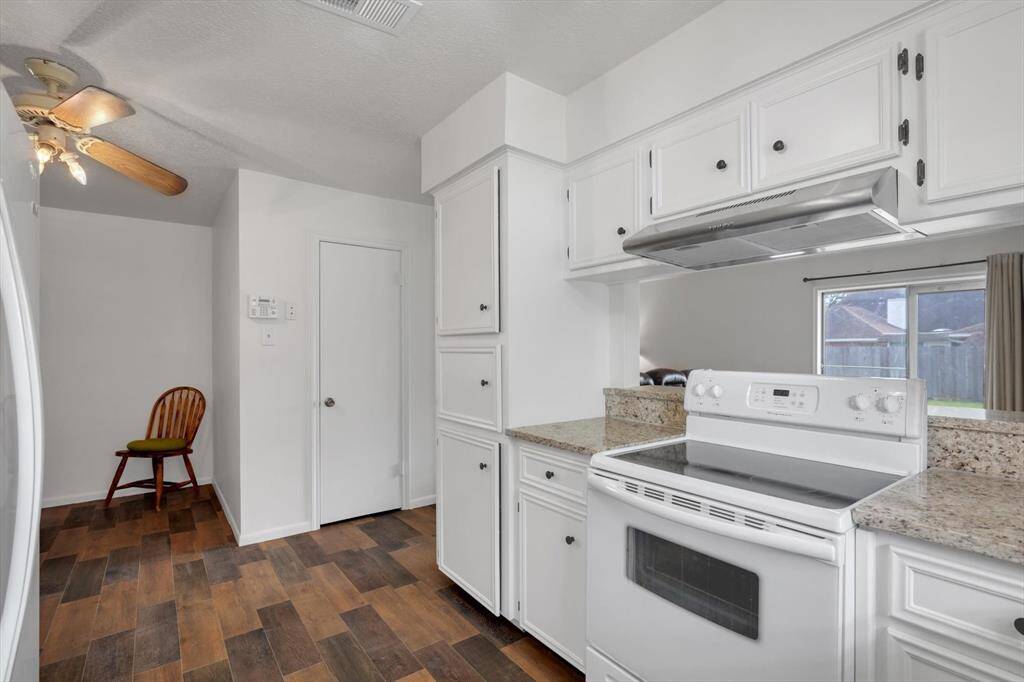 One last view of the kitchen. The pass through looks into the living room