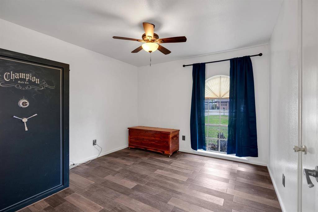 Bedroom 3 (safe is negotiable!)