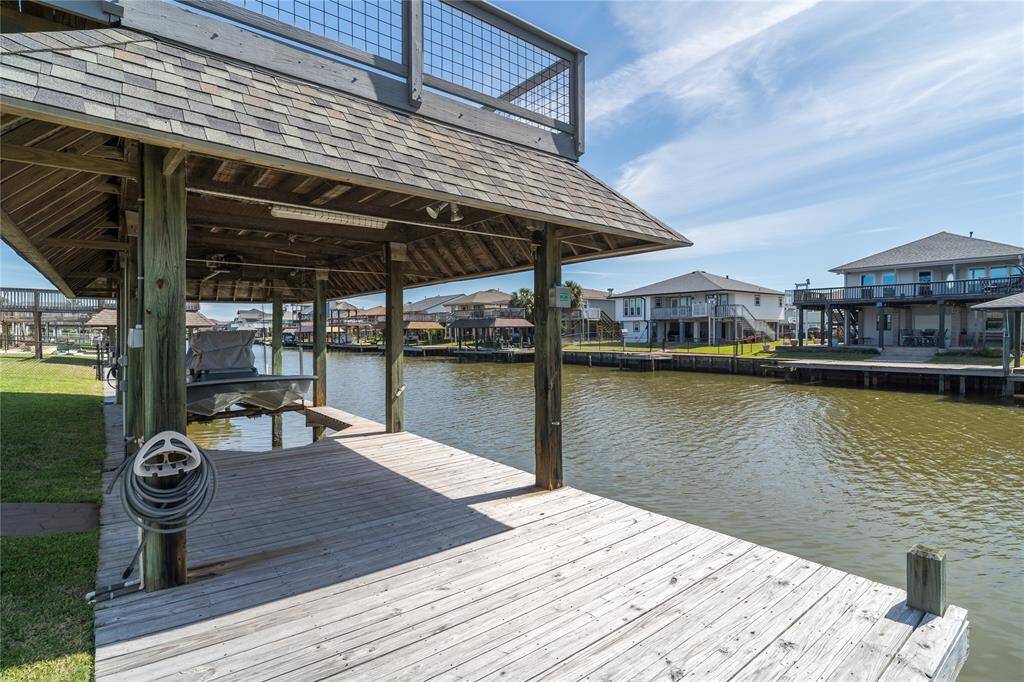 Covered patio area on the pier.