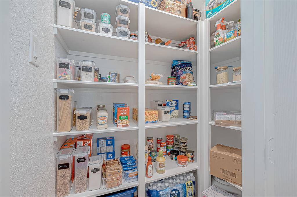 Walk In Pantry