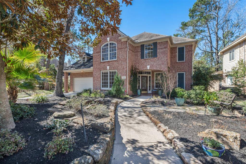 Welcome to 14 S Peaceful Canyon Circle. The beautiful home is located in The Woodlands in the Peaceful Canyon section of Indian Springs. This section is located in the front of The Woodlands which makes it convenient to all The Woodlands amenities. Restaurants, shopping, green spaces are a quick drive or bike ride away.