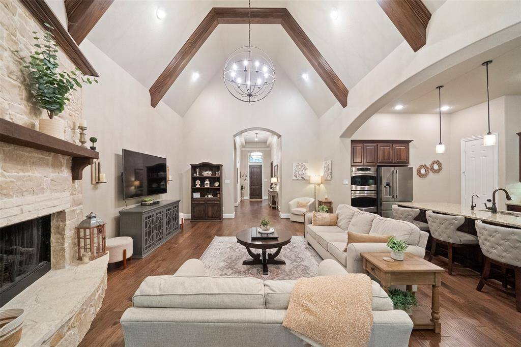 Stunning 4/4.5/3 1 story in the Spyglass Park area of the golf course community of Woodforest! All 4 bedrooms feature their own ensuite full bathroom!!