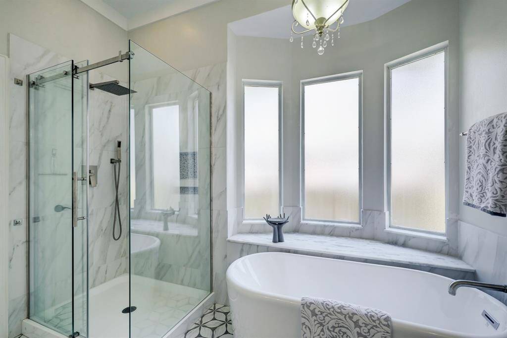 Don't worry - these windows are textured so that you enjoy sunlight AND privacy
