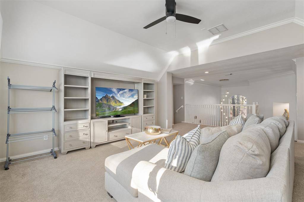 Second floor game room with lots of space for oversized furniture