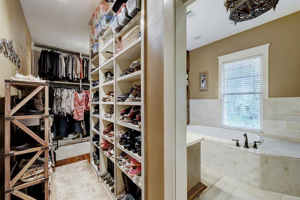Floor to ceiling shelving... such efficient use of space!