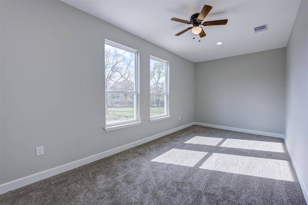Upstairs Gameroom/Media Room or additional Bedroom.