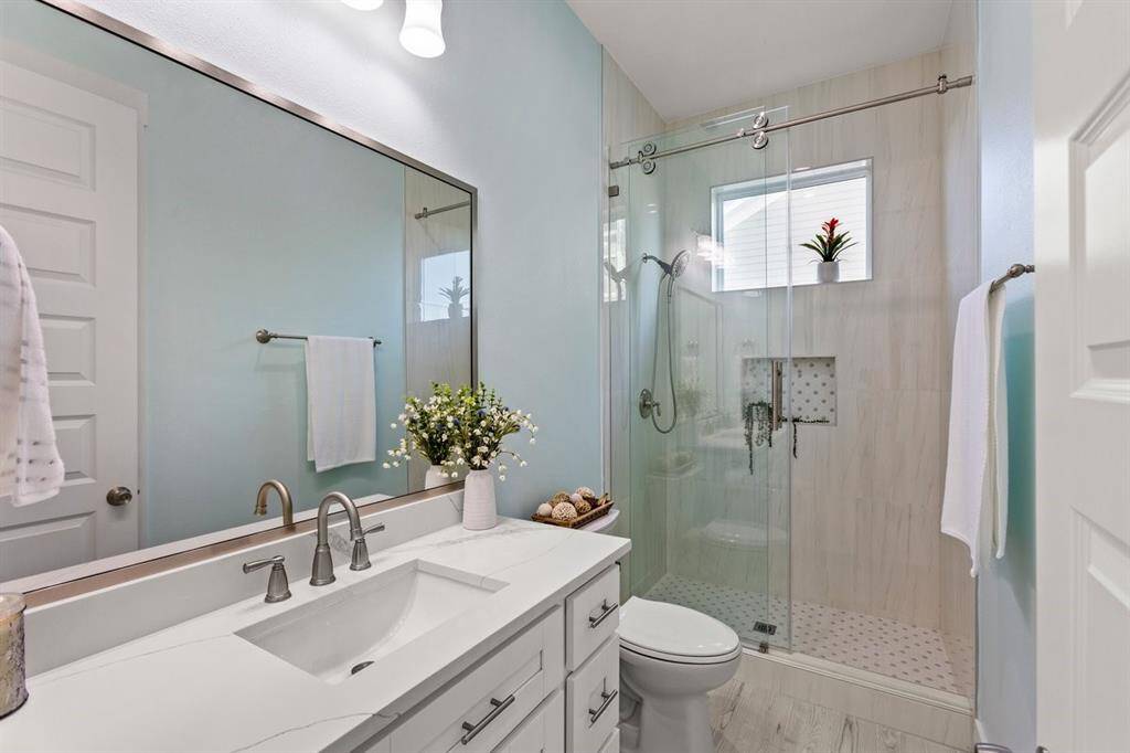 Guest Bathroom- 1st Floor