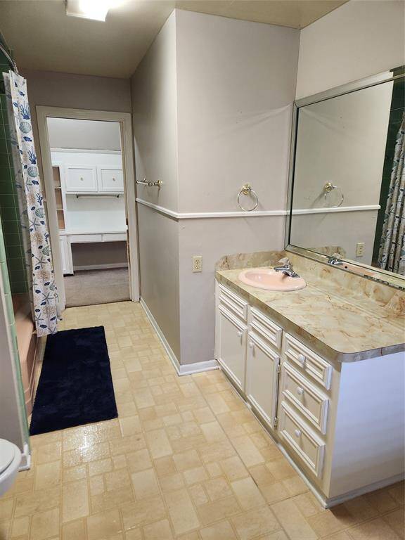 Upstairs bathroom