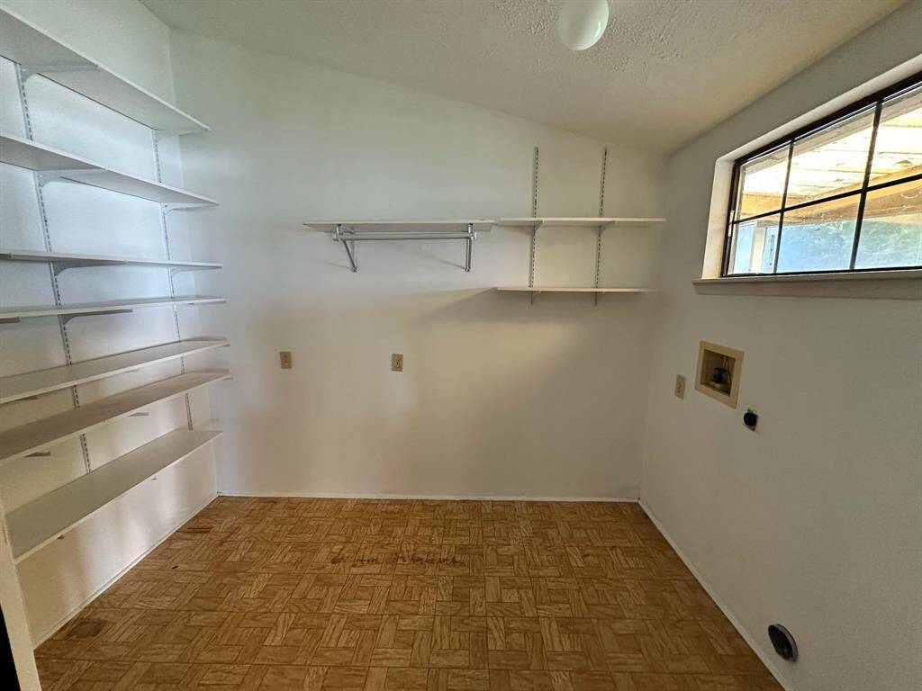 Large walk-in pantry and laundry room