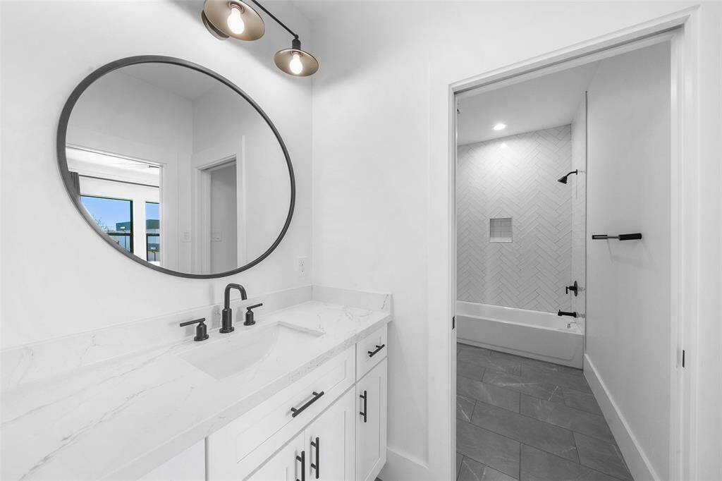 Jack and Jill Secondary Bathrooom.