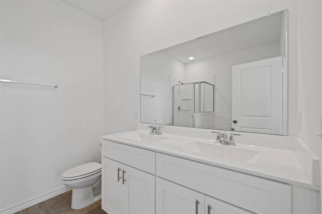 primary ensuite bathroom with garden tub and walk-in shower