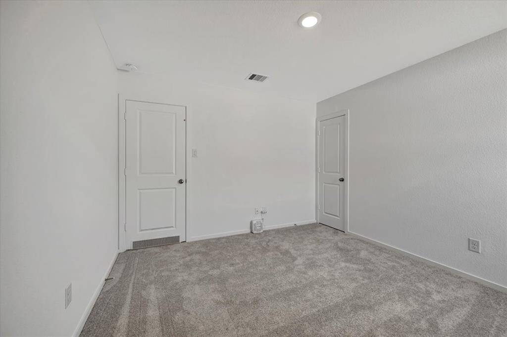 Guest bedroom 2