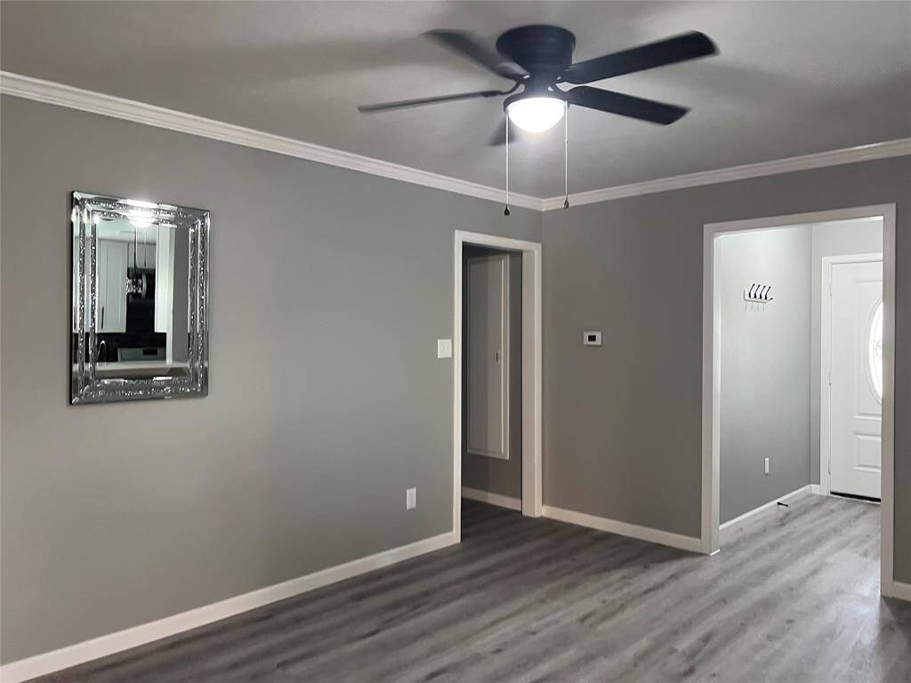 DINNING ROOM
