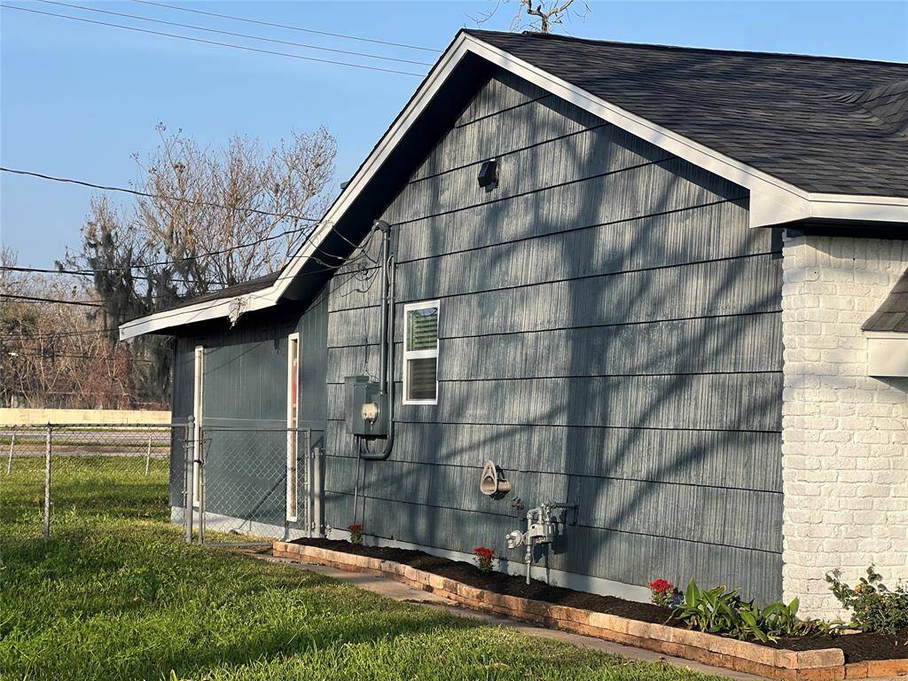SIDE OF HOME