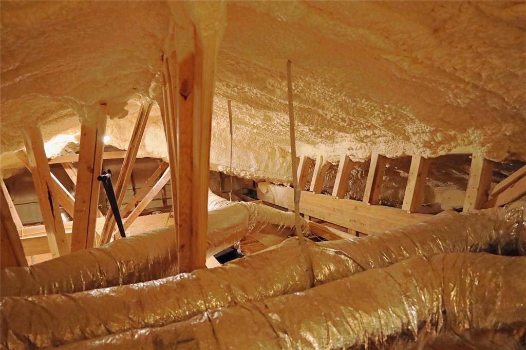 Spray foam insulation offers superior thermal insulation and reduces heating and cooling costs significantly. Additionally, all exterior walls and interior walls surrounding the primary bedroom and closet were insulated iwth spray foam insulation materials.