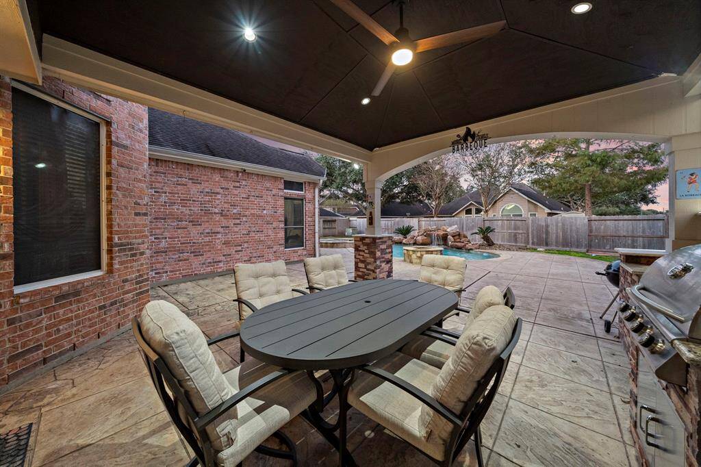 Experience the ultimate in outdoor living with this thoughtfully designed space, where luxury and functionality come together seamlessly.