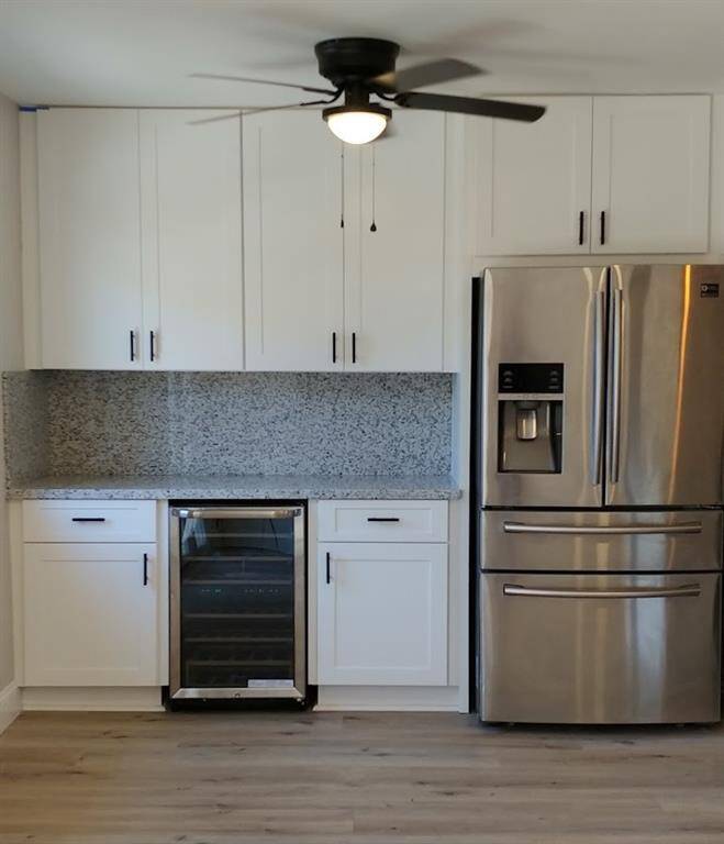Wince chiller as well as Refrigerator.