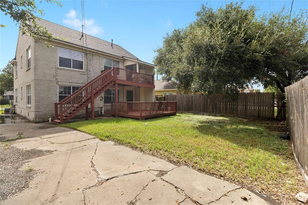 3005 Arbor - Backyard View