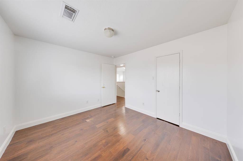 It’s a practical and comfortable setting for everyday living.
