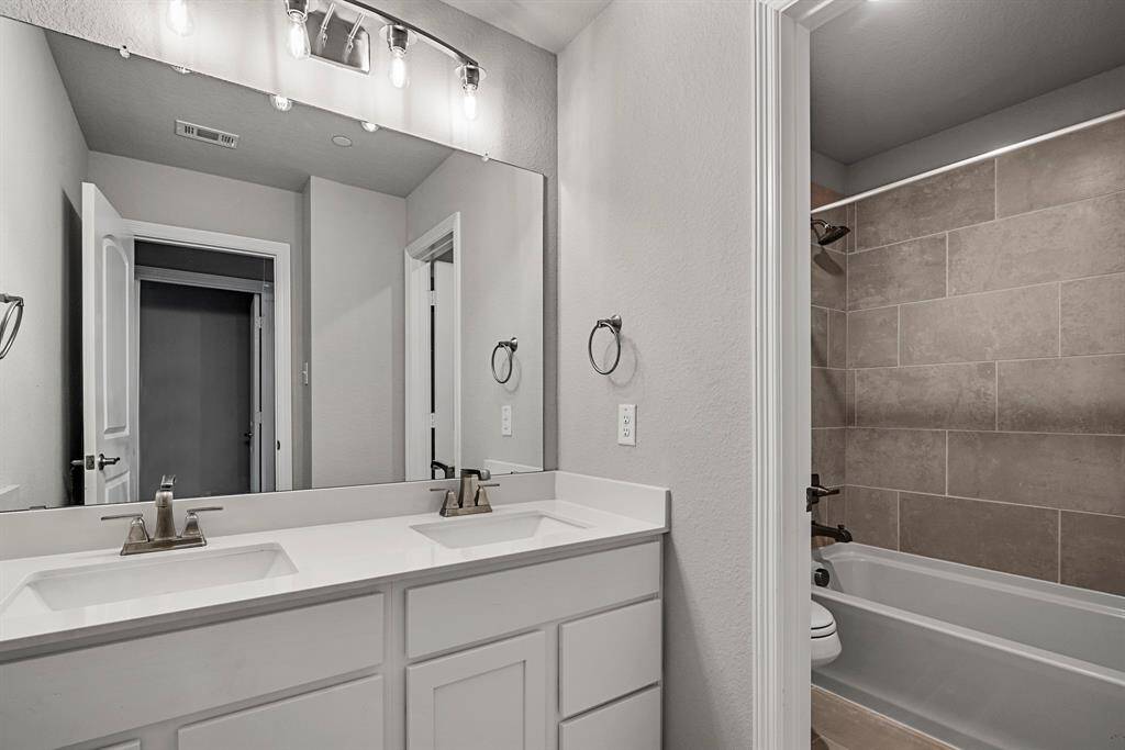 Houston 6B2 Floor Plan
