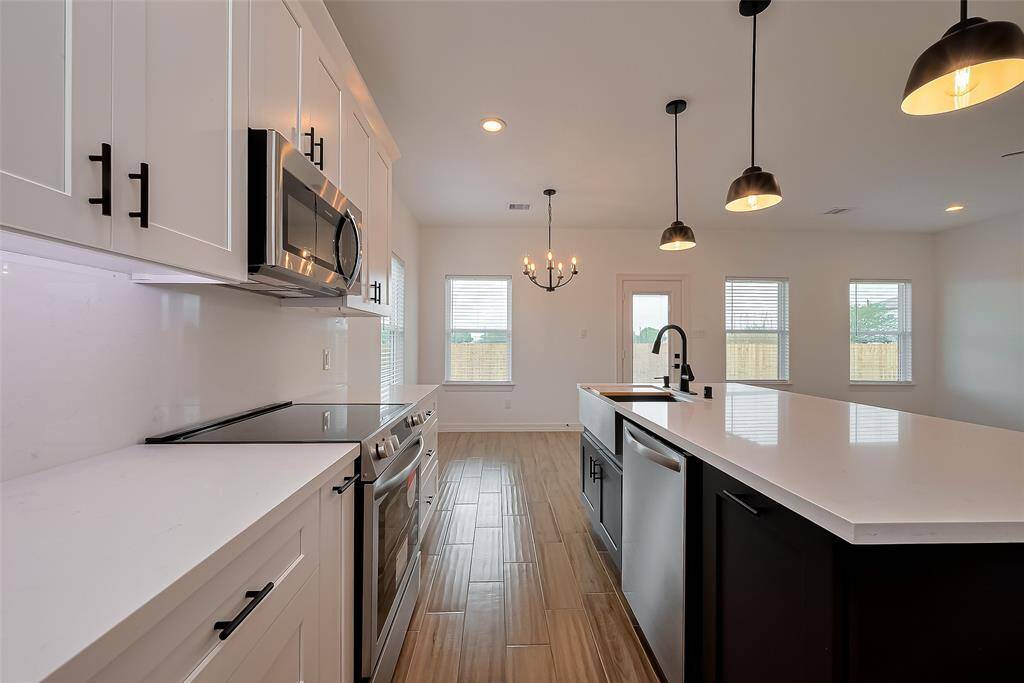 Under Kitchen Cabinet Lighting