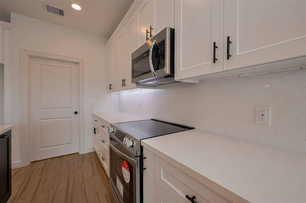 Quartz Backsplash