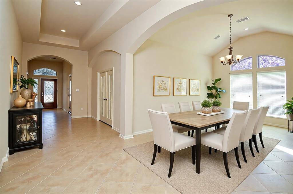 Vitual Staging Formal Dining