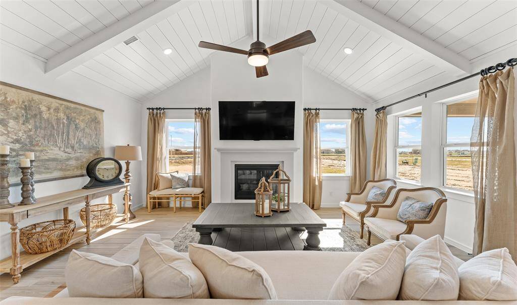 Impressive great room with fireplace (*Photo not of actual home and used for illustration purposes only.)