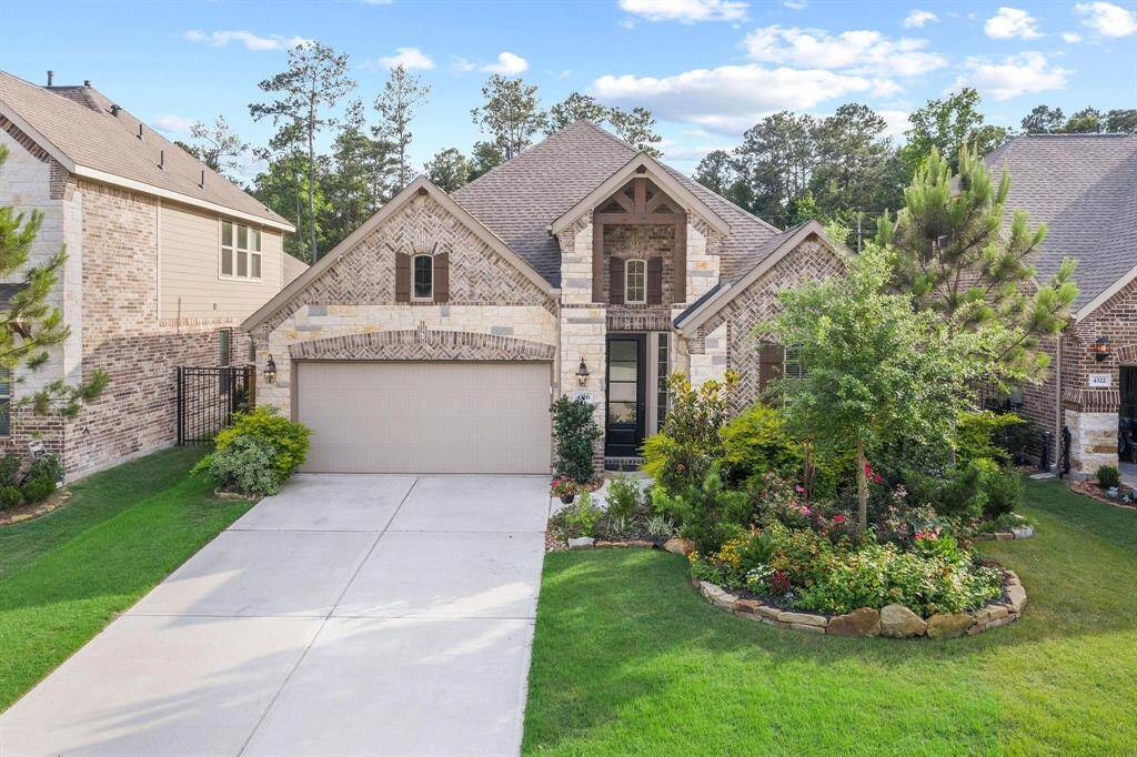 This gorgeous ONE STORY home is located in the High-End Master Planned community of Woodson's Reserve offering a fantastic location, tons of amenities and sits on PREMIUM LOT backing a NATURE PRESERVE.