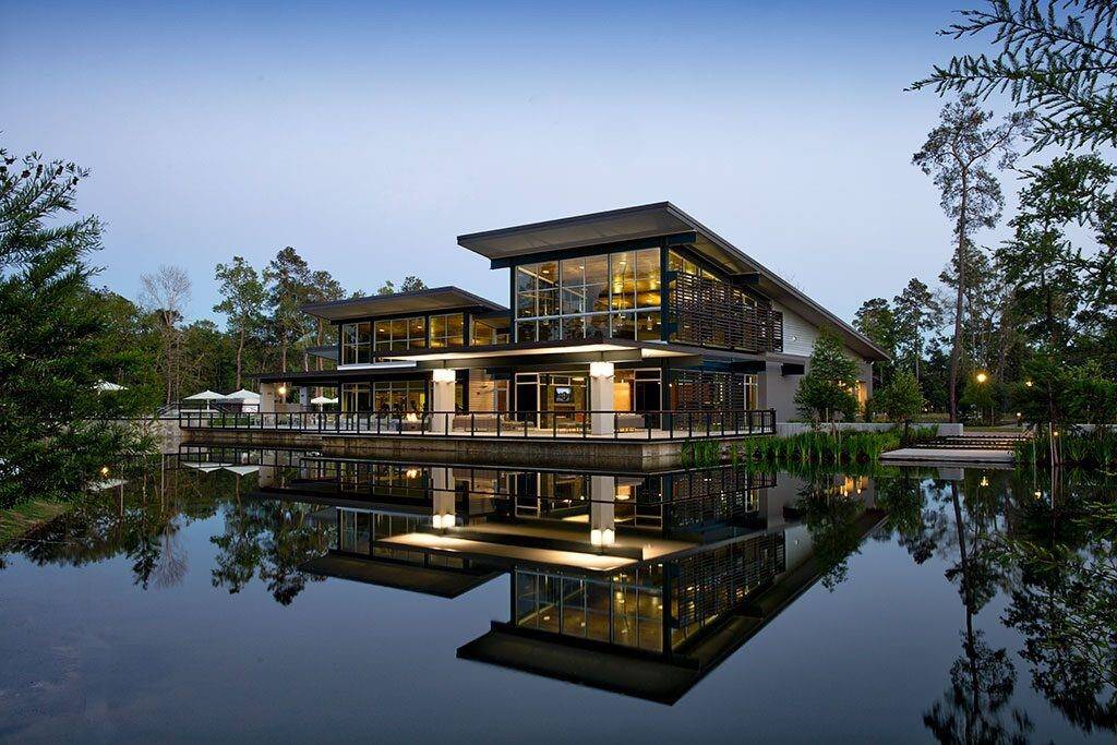 Woodson's Reserve offers a Modern Club House with a 24 Hour Fitness Facility, Modern Party Space, Outdoor Fire pit, Resort Style Pools and more!