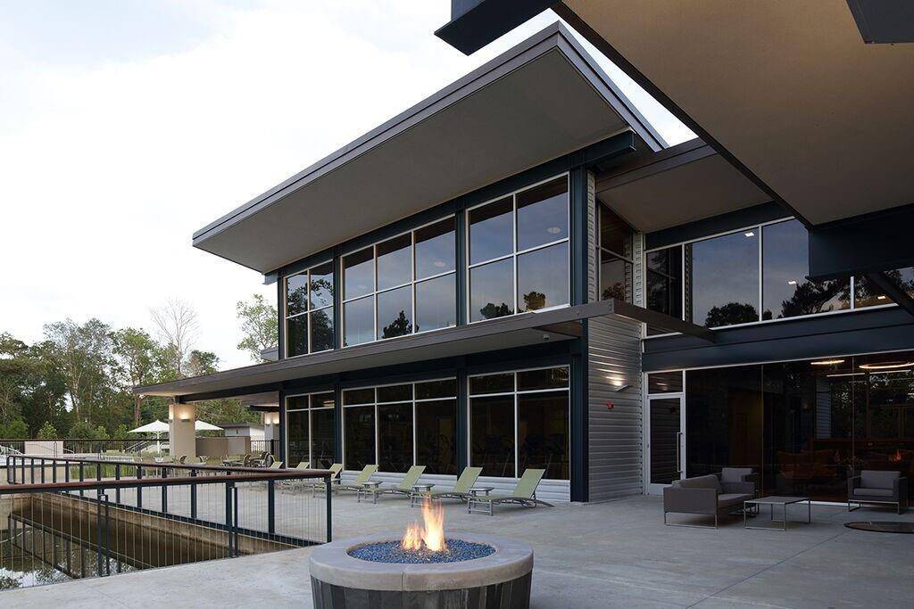 Incredible Outdoor Fire Pit & Seating area to enjoy
