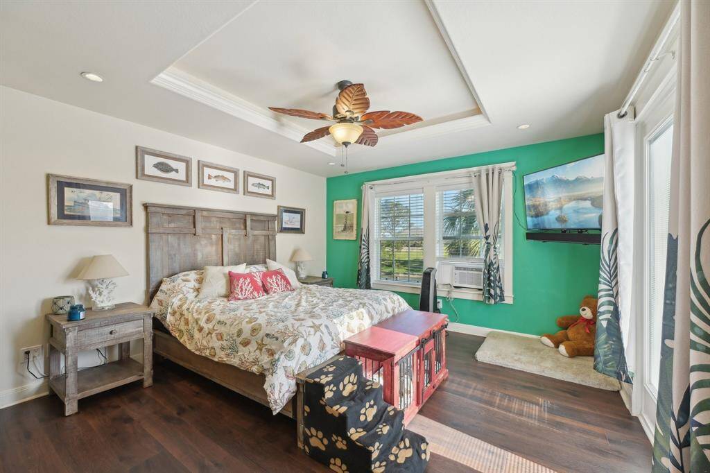 Primary bedroom with plenty of space