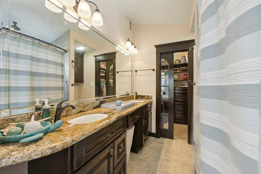 Double sinks and granite countertop