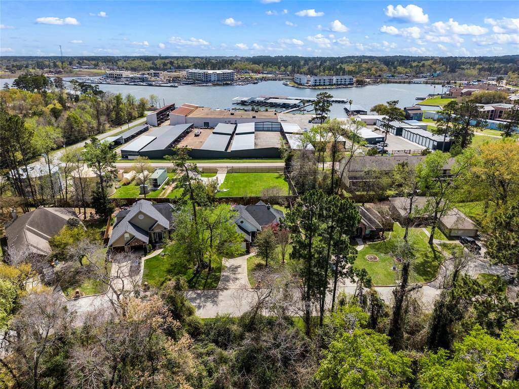 Just a stones throw from Lake Conroe and all the amenties.