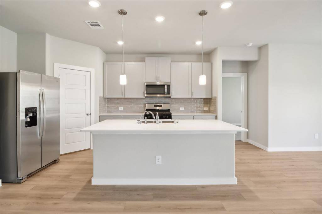 Photo is not of the actual home but is an inspirational photo of builder’s model home and may depict options, furnishings, and/or decorator features that are not included.