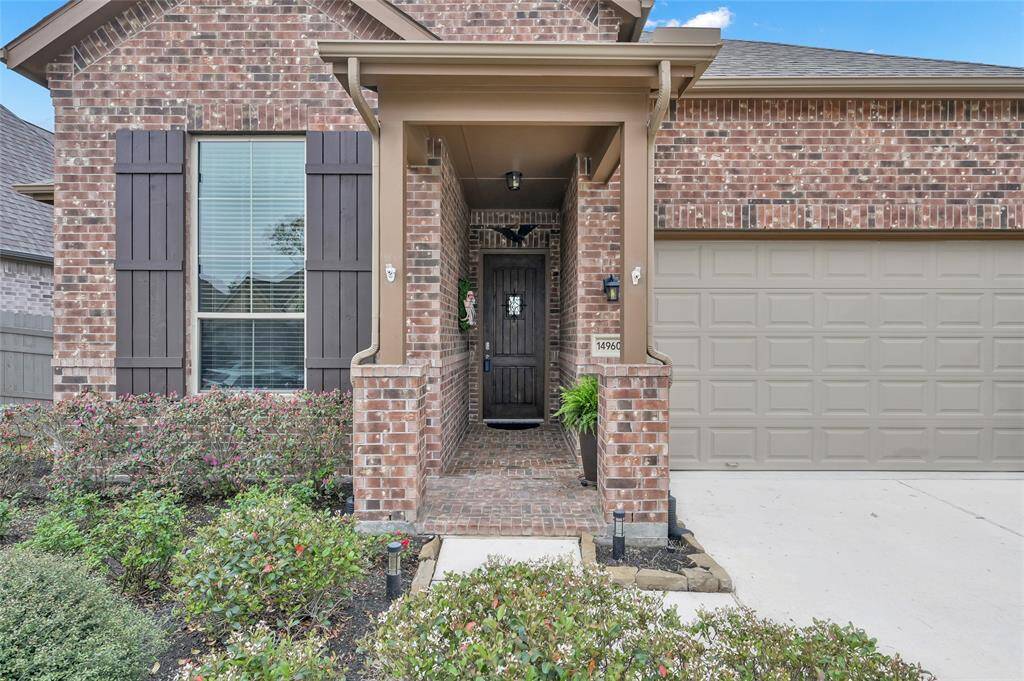 A perfect blend of style, comfort, and function!