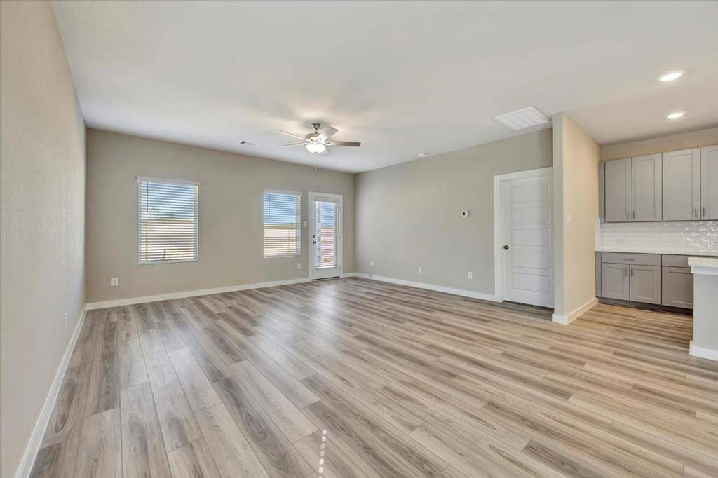 Photo is not of the actual home but is an inspirational photo of builder’s model home and may depict options, furnishings, and/or decorator features that are not included.