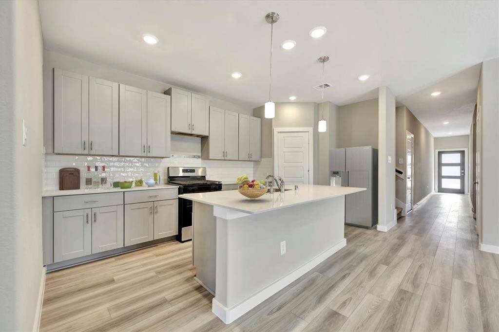 Photo is not of the actual home but is an inspirational photo of builder’s model home and may depict options, furnishings, and/or decorator features that are not included.