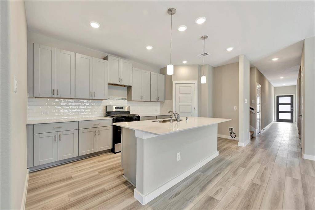 Photo is not of the actual home but is an inspirational photo of builder’s model home and may depict options, furnishings, and/or decorator features that are not included.
