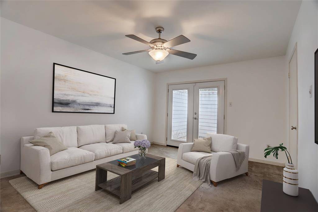 The expansive area is perfect for both hosting a get-together or simply spending time with the family, thanks to its open concept layout. As a bonus, being a corner unit grants it more windows, letting in plenty of natural illumination. Digitally Staged.