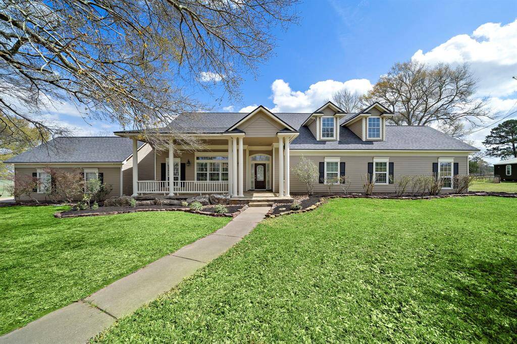 Welcome to Country Living!
