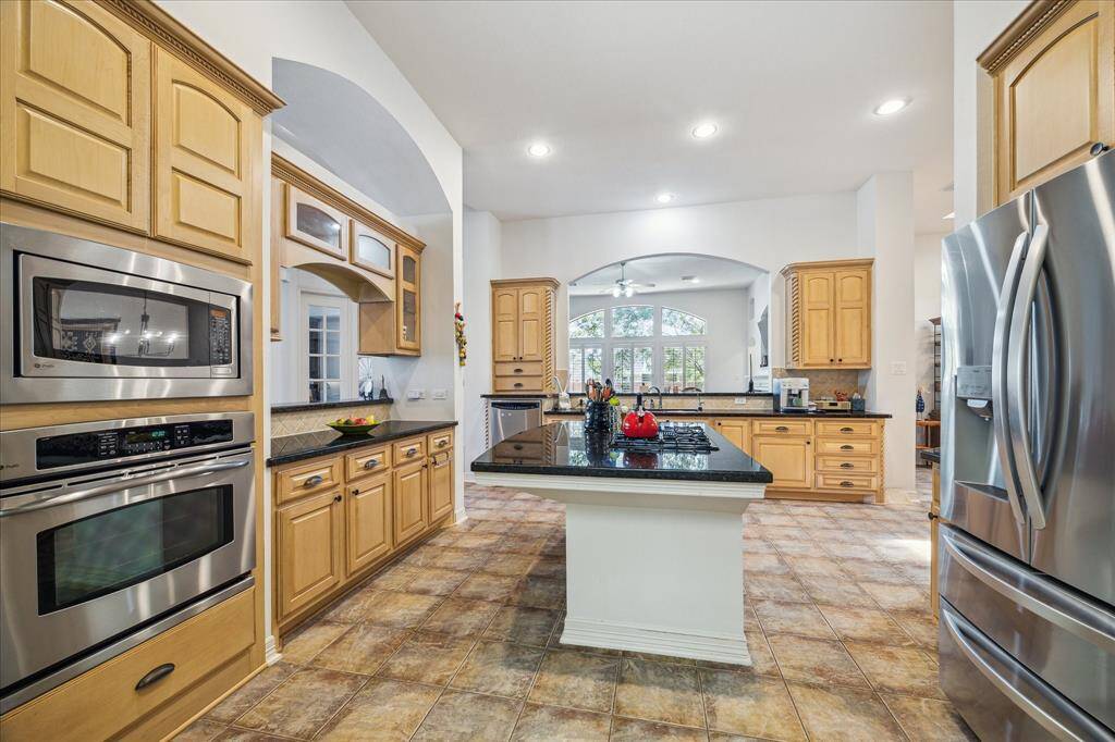 Large Kitchen for cooking and entertaining