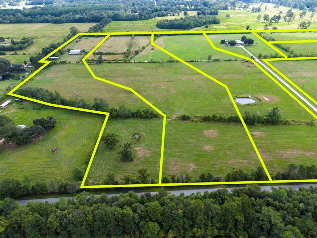Lots 1, 2, 3 Marked Boundaries.