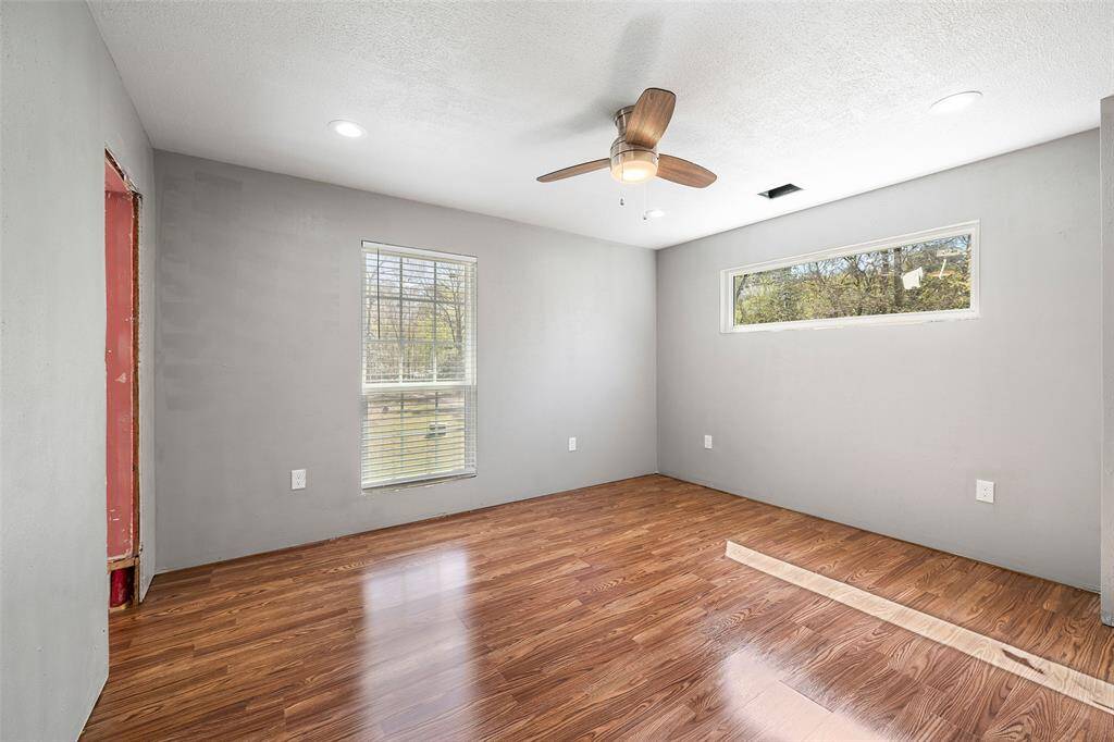 Beautiful room upstairs