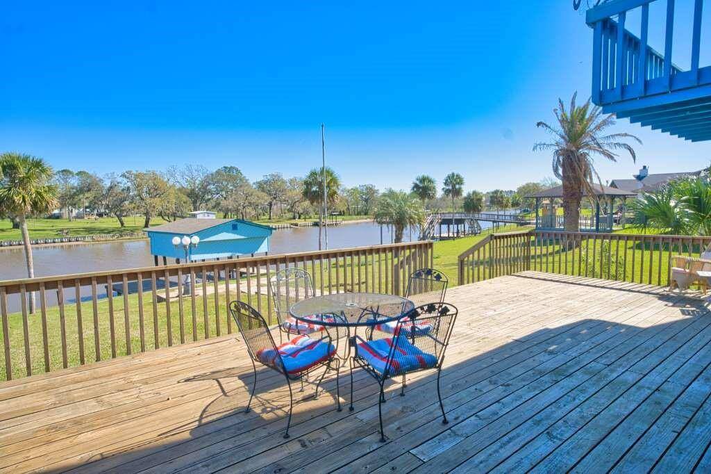 Riverside Deck - Balcony above off the Primary Suite