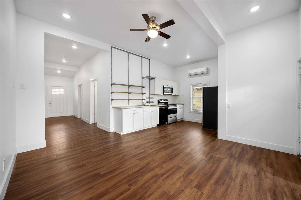 The family room opens to the dining area and kitchen creating a great home for entertaining family and friends.