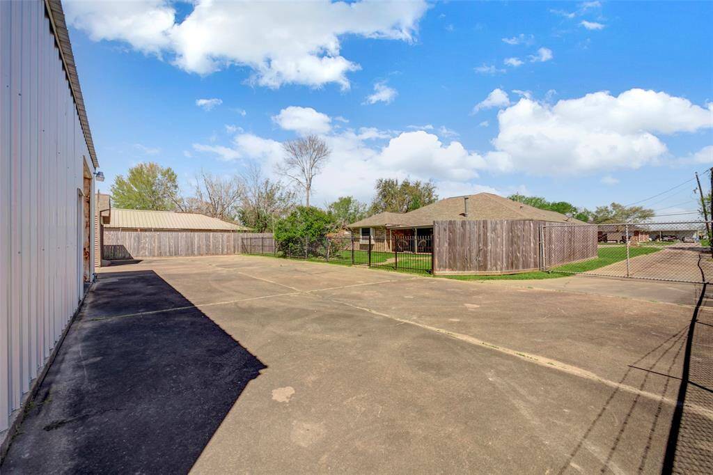 lots of space for parking, storing or working