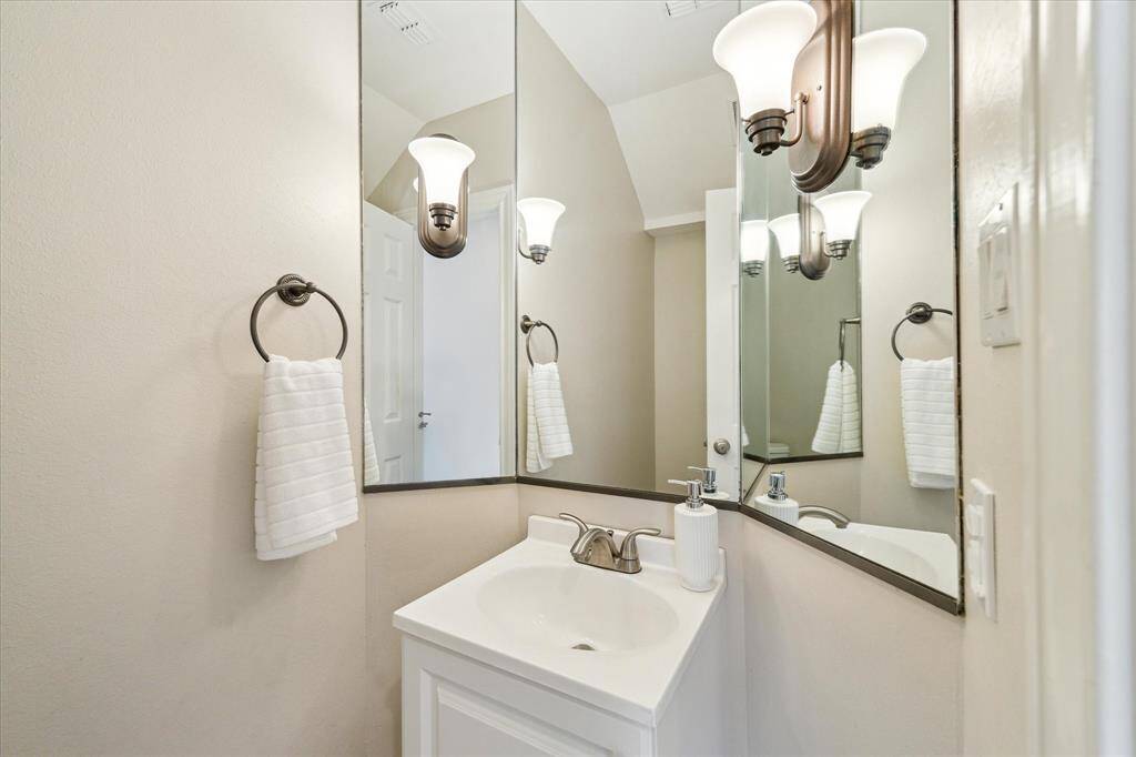 First Floor Guest Bath