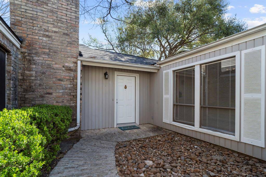 A courtyard entrance offers privacy, a seamless indoor-outdoor connection, and a sense of tranquility.