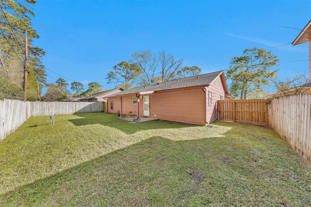 Nice Size Fenced Backyard with no back neighbors